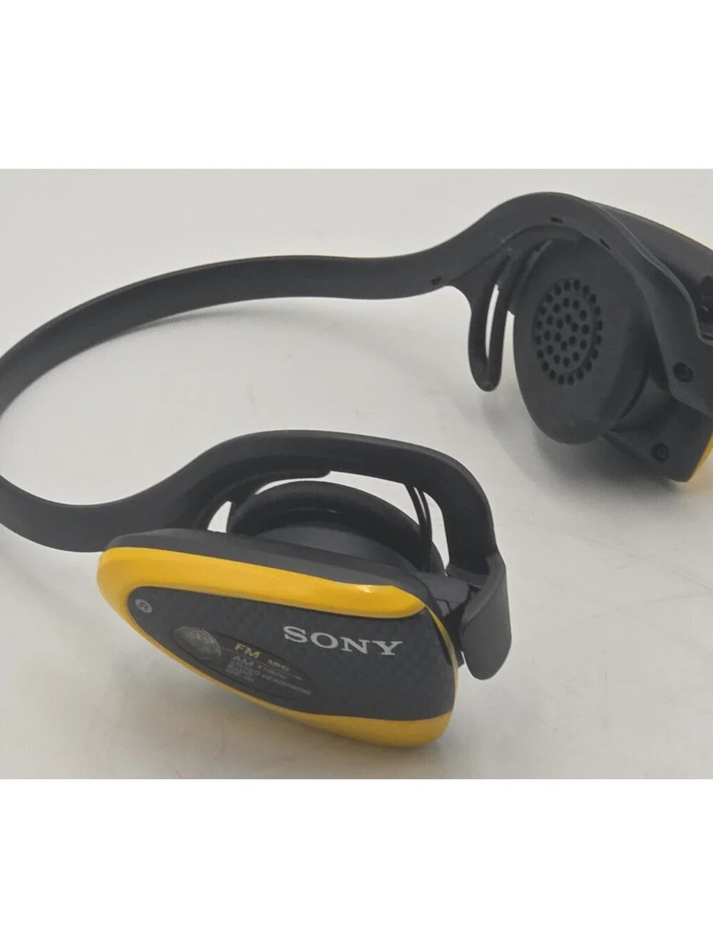 Vintage Sony Sports Walkman SRF-H5 AM/FM Radio Headphones Mega Bass Working